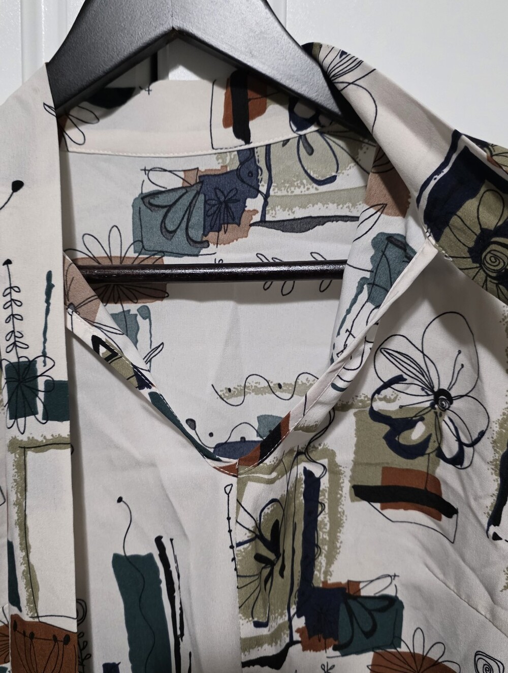 SHEIN Womens Ivory Abstract Geometric Artsy Sketch Print Tie Neck Longsleeve Top - Picture 10 of 16